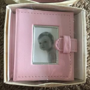 NWT 2 Pink mini Brag book